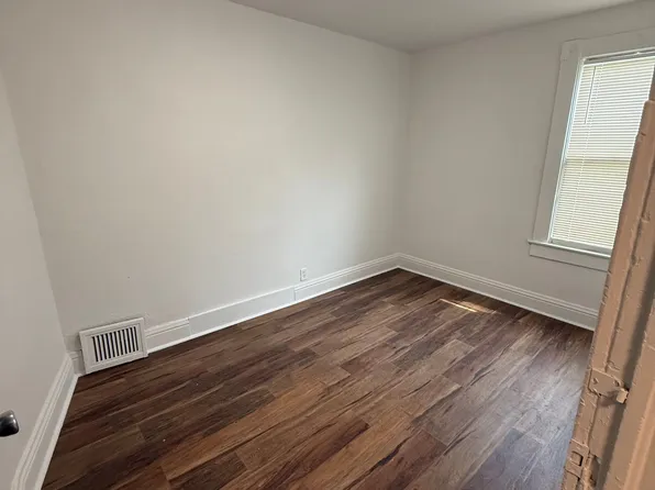 2414 Jules St, Saint Joseph, MO 64501