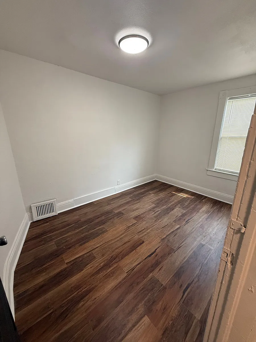 Building Photo - 2414 Jules St #MAIN