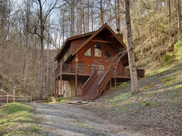 2244 Valley Mountain Way, Sevierville, TN 37862