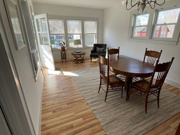 48 W Montauk Hwy Suite A