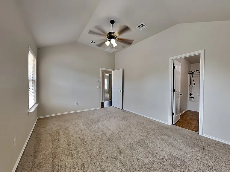 2165 Robin Ridge Ln — Photo 7