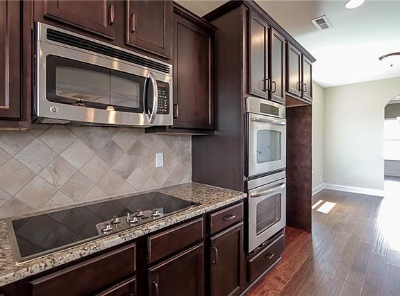 2nd image of 253 Franklin Mdws Lot 253