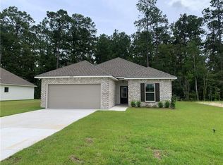 28488 Shady Day Dr, Ponchatoula, LA 70454