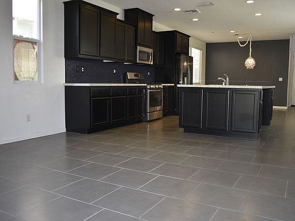 5th image of 1369 Larkspur Dr