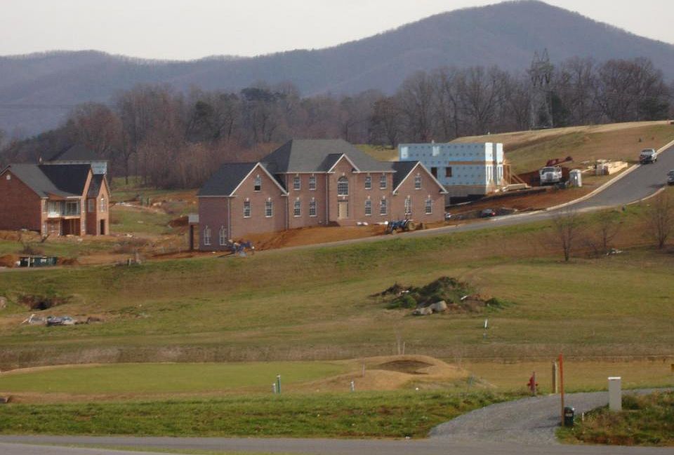 1st image of 24 Graystone Dr