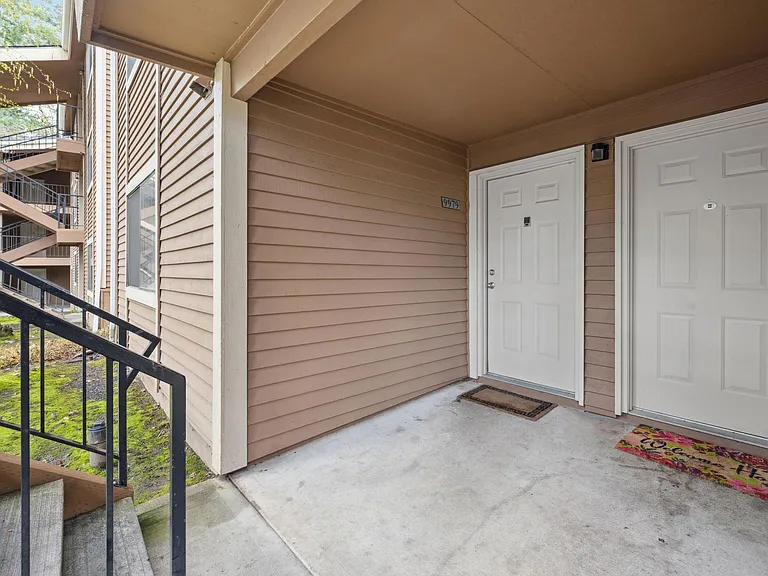 9979 SE Talbert St — Photo 2