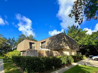 903 9TH Terrace, Palm Beach Gardens, FL 33418