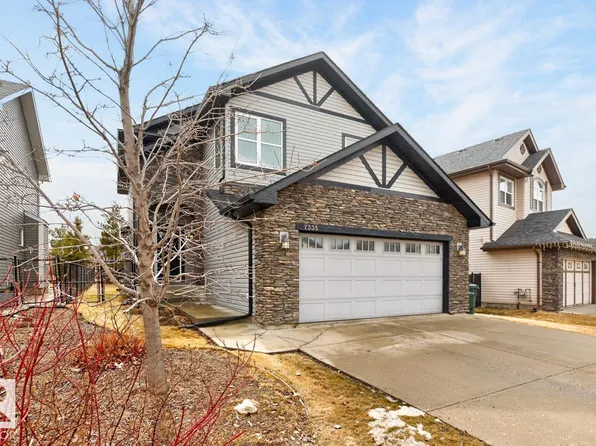 7335 Essex Rd, Strathcona County, AB T8H 0L1