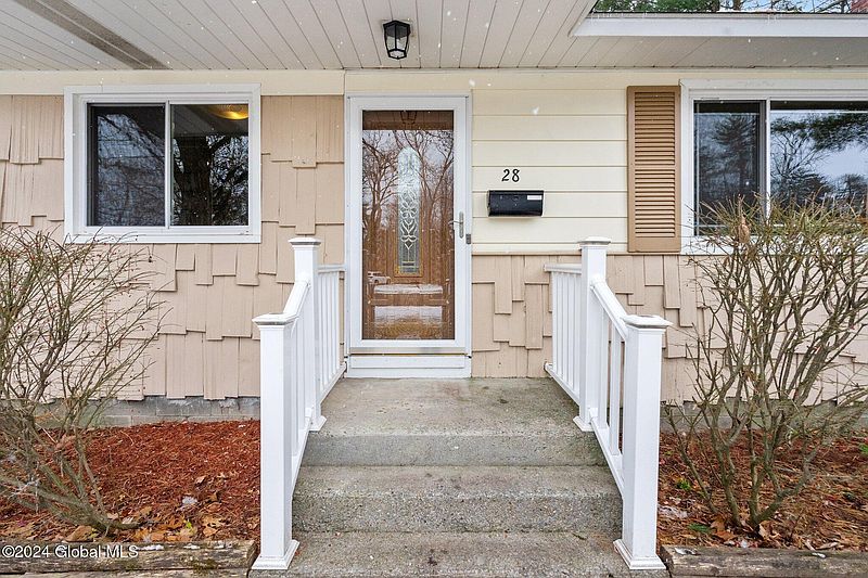 2nd image of 28 Wellington Road