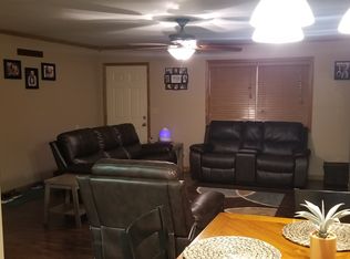 922 W Scott St, Sullivan, IL 61951
