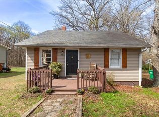 319 Avery Ave, High Point, NC 27265