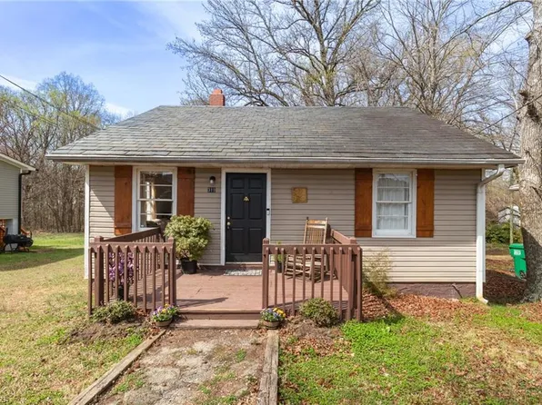 319 Avery Ave, High Point, NC 27265