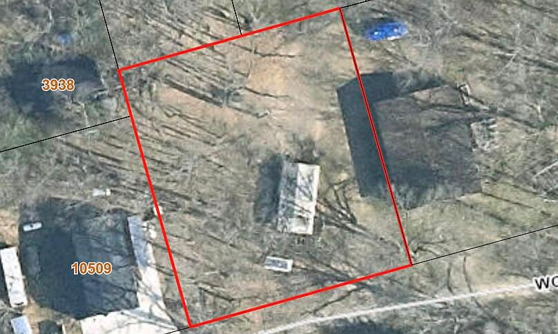 1st image of Woodland Dr