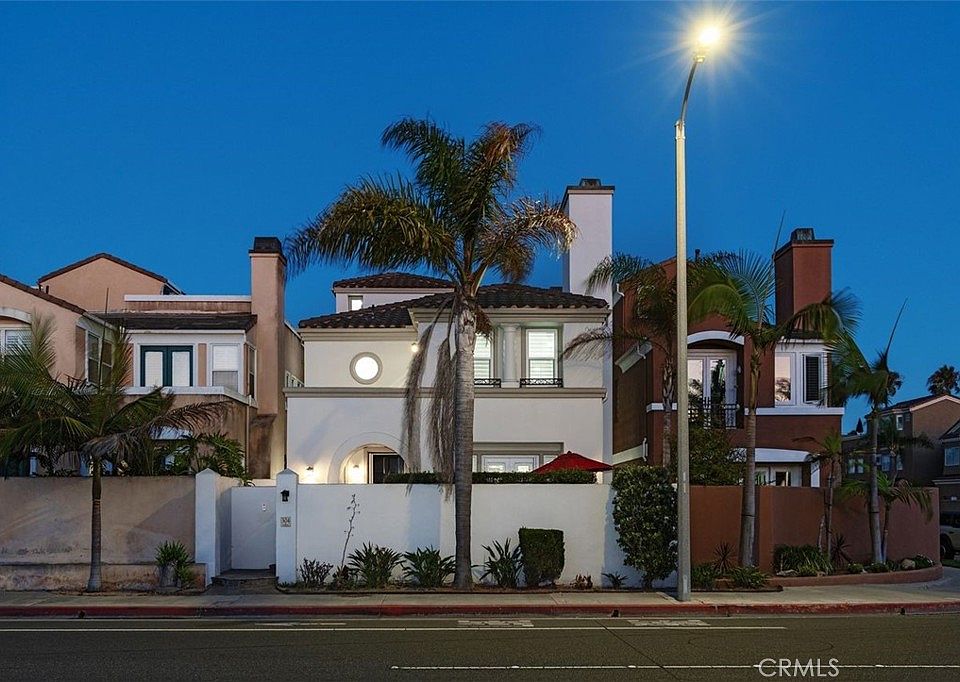 1st image of 304 Goldenwest St