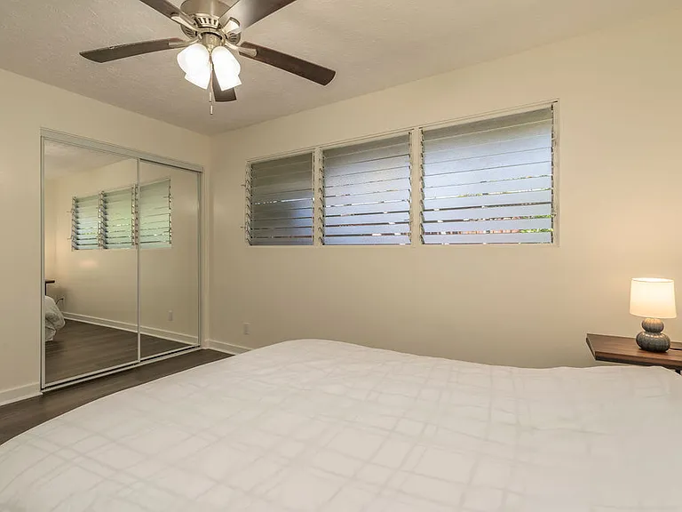 Plumeria Rd — Photo 24
