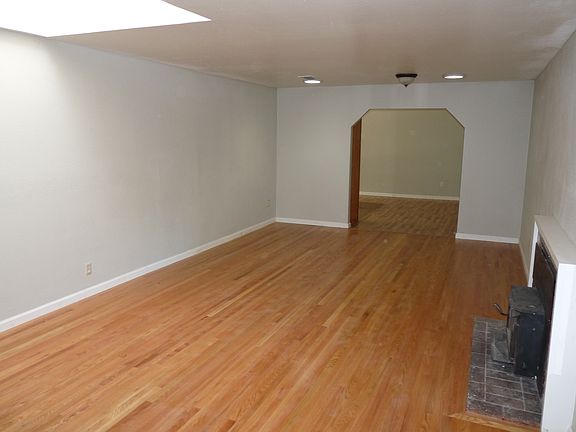 2nd image of 5524 Willow Oak Way