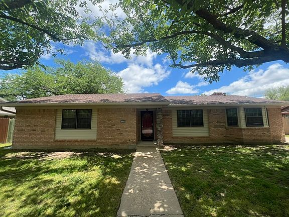 3rd image of 3209 Mimosa Dr