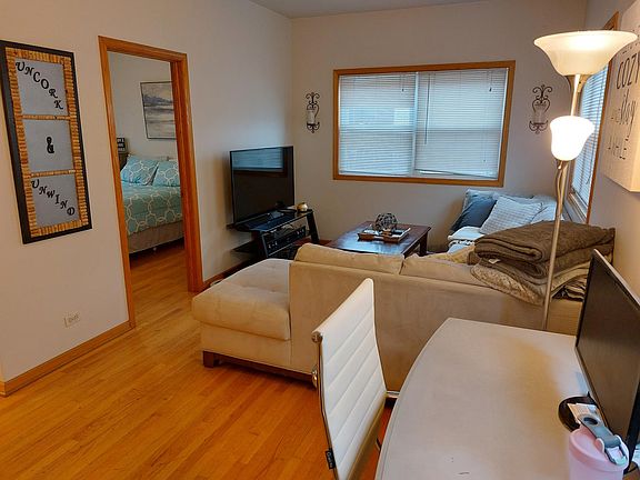 5th image of 1454 W Huron St #Ch3r