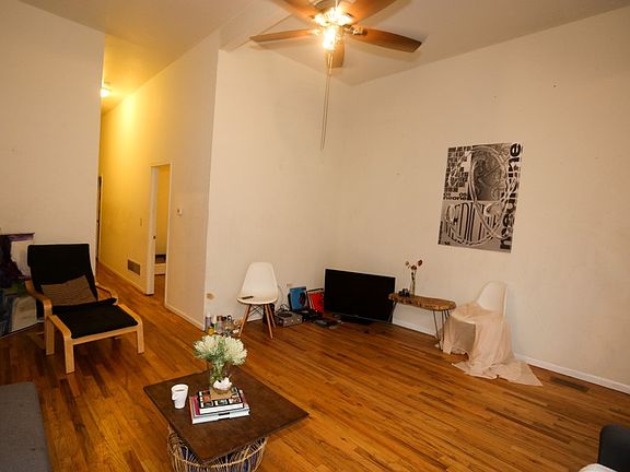 5th image of 2421 N Clybourn Ave #1F