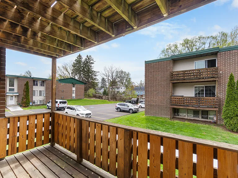 Clay Court Apartments — Photo 67