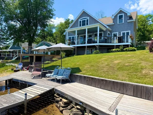 121 Maple St, East Brookfield, MA 01515