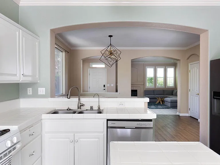 12 Two Rivers Ct — Photo 8
