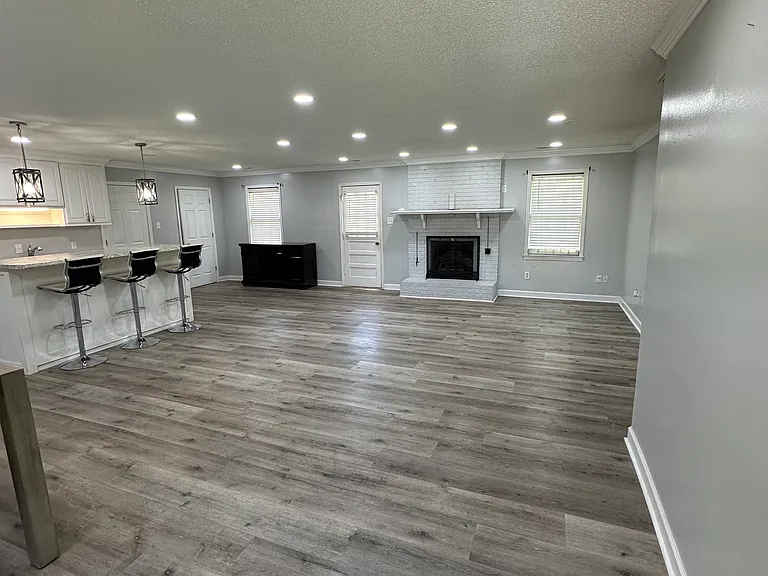 1401 Fords Way — Photo 4