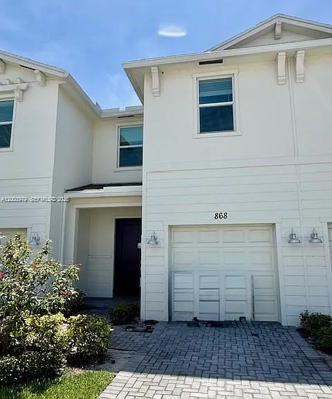 868 SE Grovebush Ln — Photo 3
