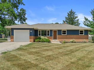W152N5427 Badger DRIVE, Menomonee Falls, WI 53051