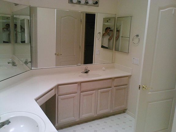 3rd image of 11651 N 114th Pl