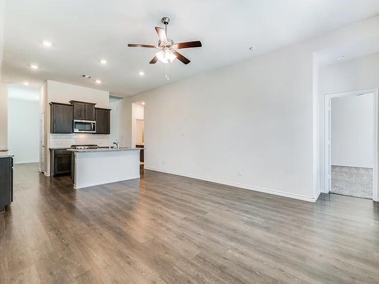 763 Philadelphia St — Photo 35