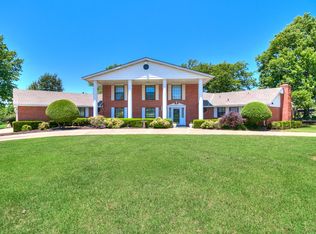 801 Country Ln, Midwest City, OK 73130