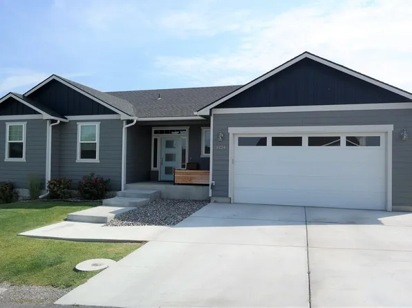1124 Bordeaux St, Prosser, WA 99350