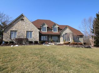 8590 Pennington Ct, Powell, OH