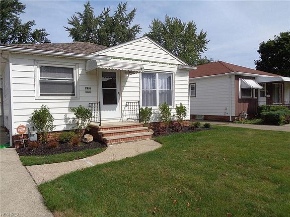 2nd image of 7714 Dorothy Ave