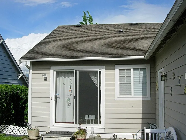 6179 Lincoln Dr — Photo 3