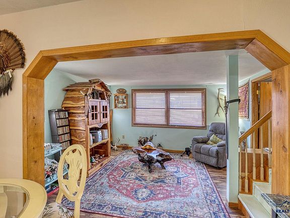 2nd image of 2326 Wilson Ave
