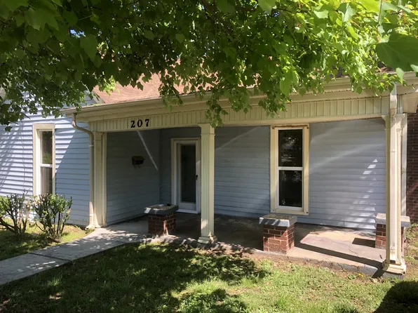 631 17th Ave W, Springfield, TN 37172