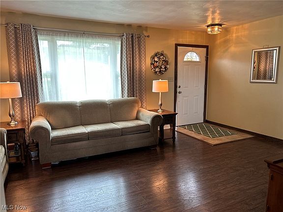 4th image of 119 Hanson Dr