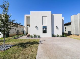 3910 Texas Dr, Laredo, TX 78046