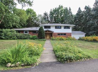 8620 Sisson Hwy, Eden, NY 14057