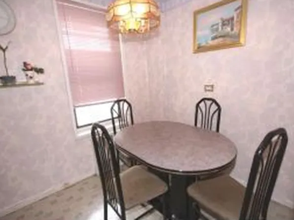 3855 Shore Pky image 1 of 5