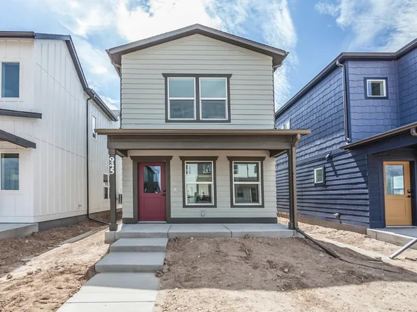 945 Trumpet Ln, Windsor, CO 80550