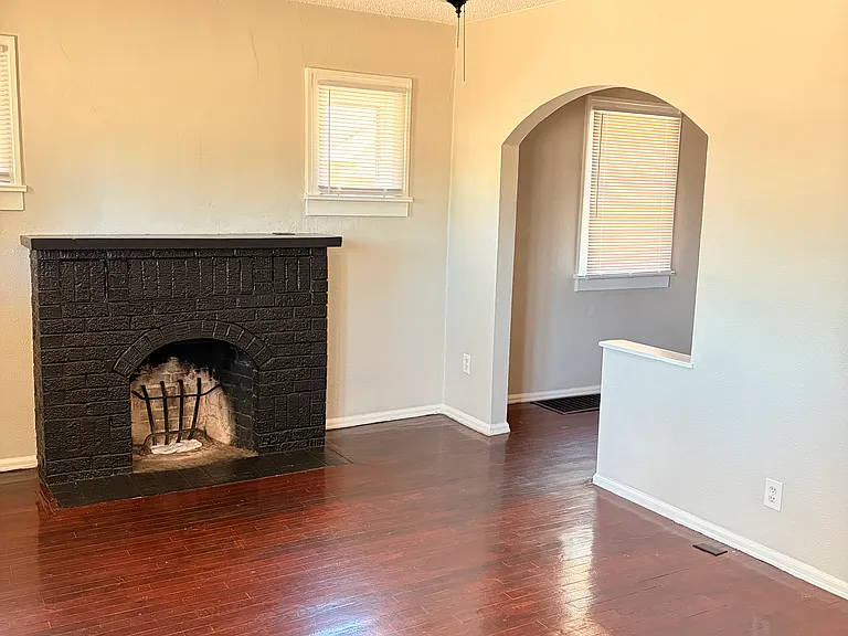 628 Polk St — Photo 4