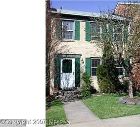 1st image of 938 Sherwood Ct