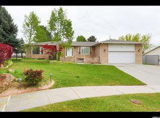 222 E Clear Creek Dr, Sandy, UT 84070