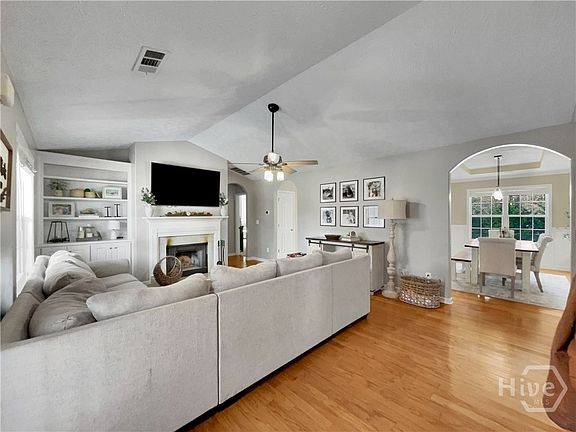 2nd image of 518 Vinemont Way