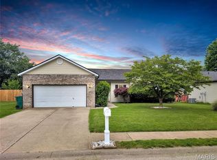 806 Emerald Green Dr, O Fallon, IL 62269