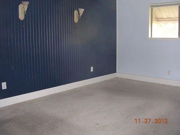 5th image of 1305 Holly Hill Cir