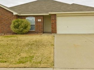1004 Morgan Dr, Burleson, TX 76028